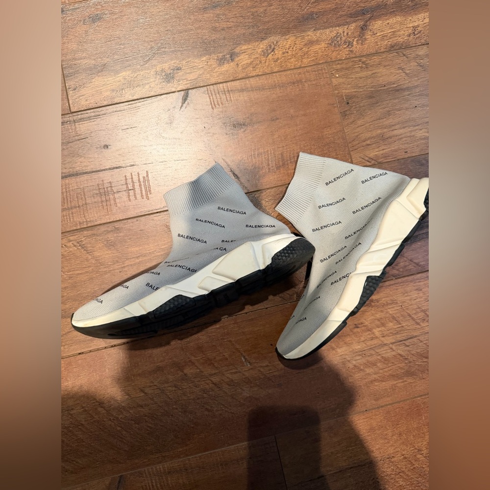 Balenciaga Light Gray Logo Sock Sneakers - Picture 3 of 6